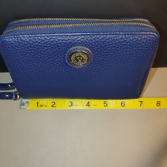 Anne Kline Blue Leather Zip Wallet Gold Lion Medallion Double Compartments - Picture 6 of 11